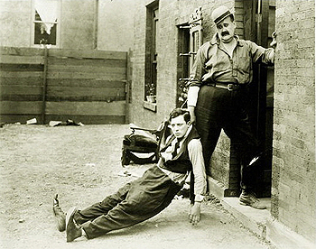 Film / Neighbors (1920)